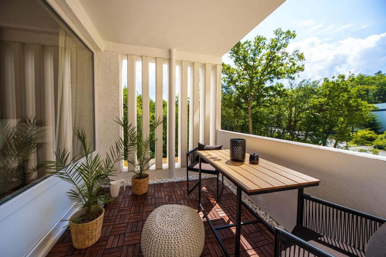 Staytona - Parkpl. - Balkon - Wlan - Netflix - Wfh タウヌスシュタイン エクステリア 写真